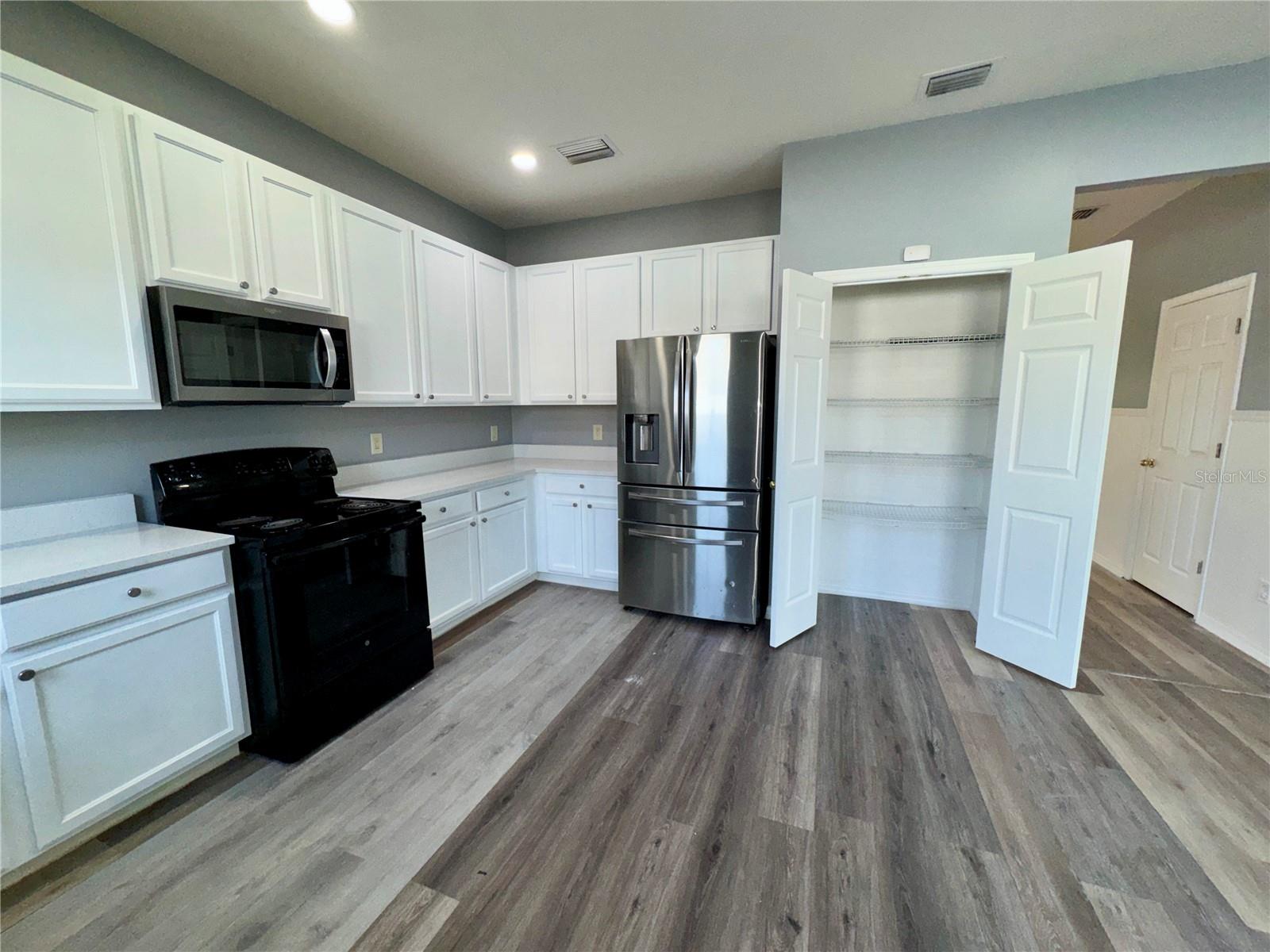 Image 21 of 64 For 18403 Fish Loop