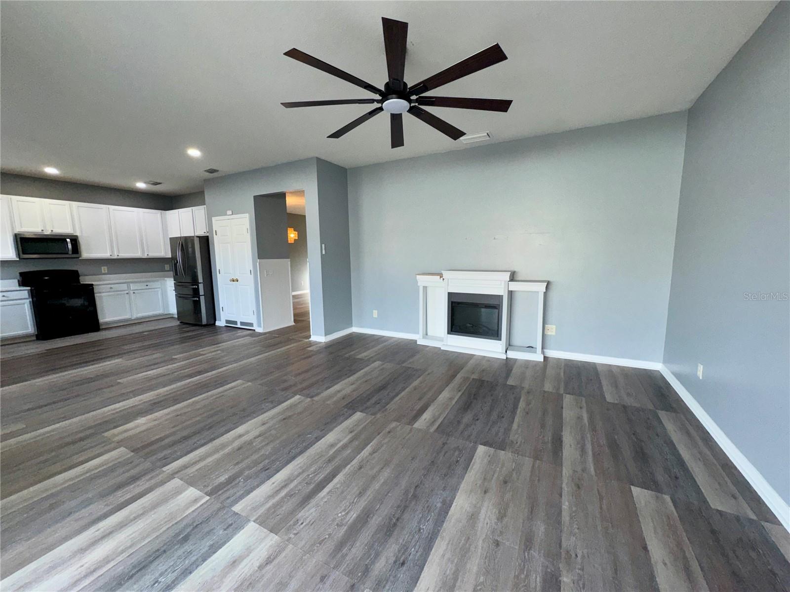 Image 25 of 64 For 18403 Fish Loop