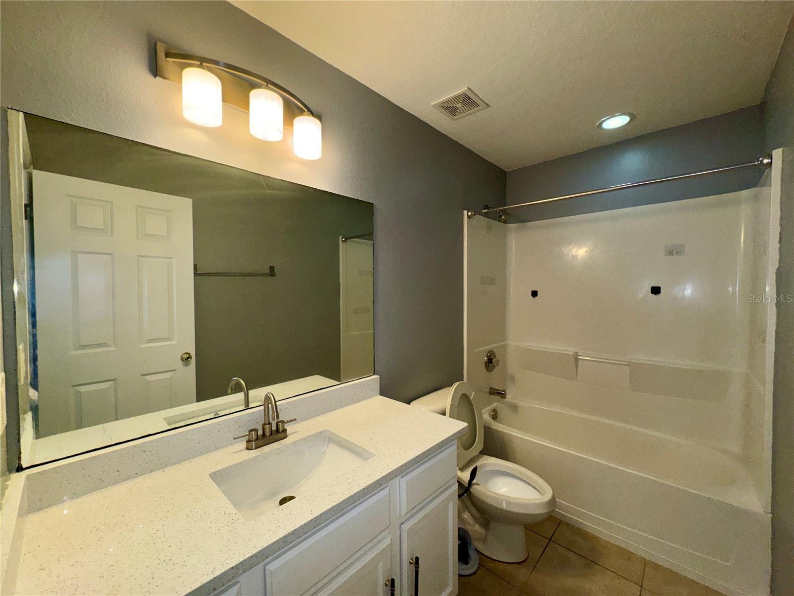 Image 53 of 64 For 18403 Fish Loop