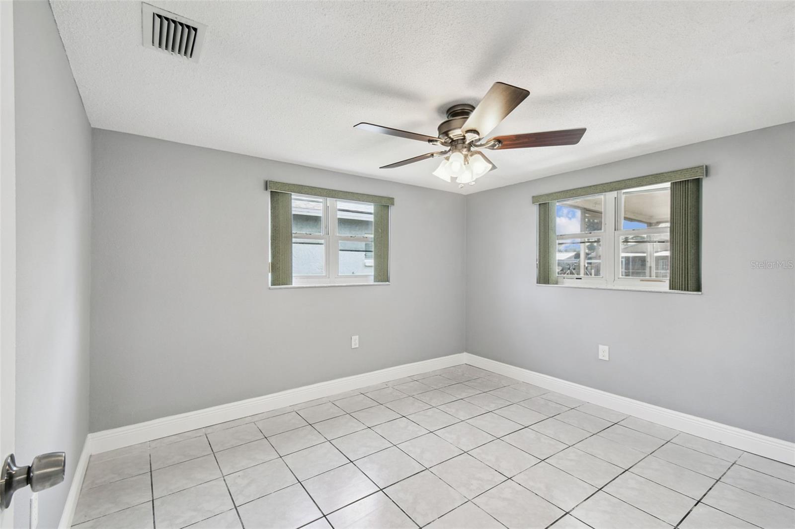 Image 19 of 100 For 5410 Quist Drive