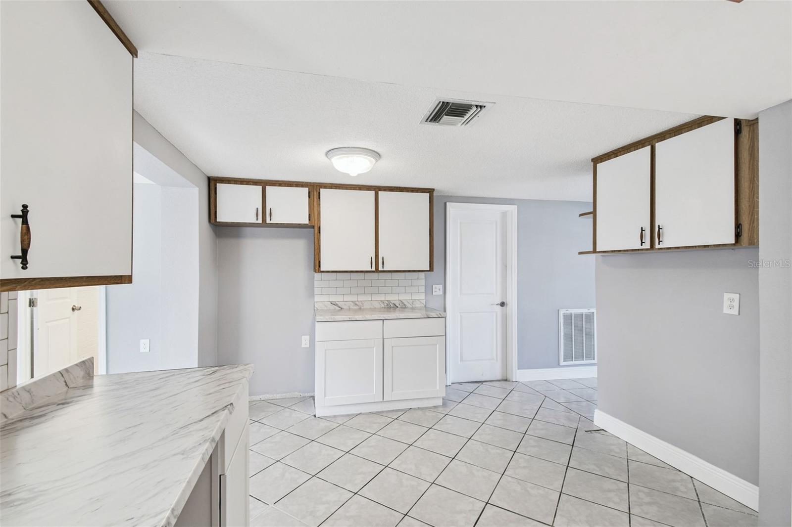 Image 31 of 100 For 5410 Quist Drive