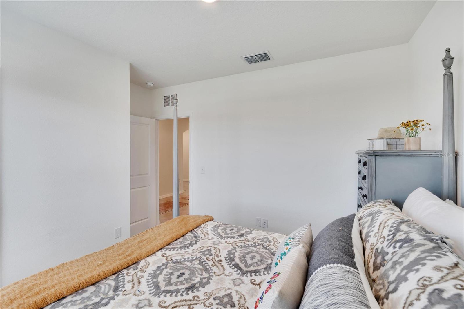 Image 5 of 75 For 2443 Mizner Bay Avenue