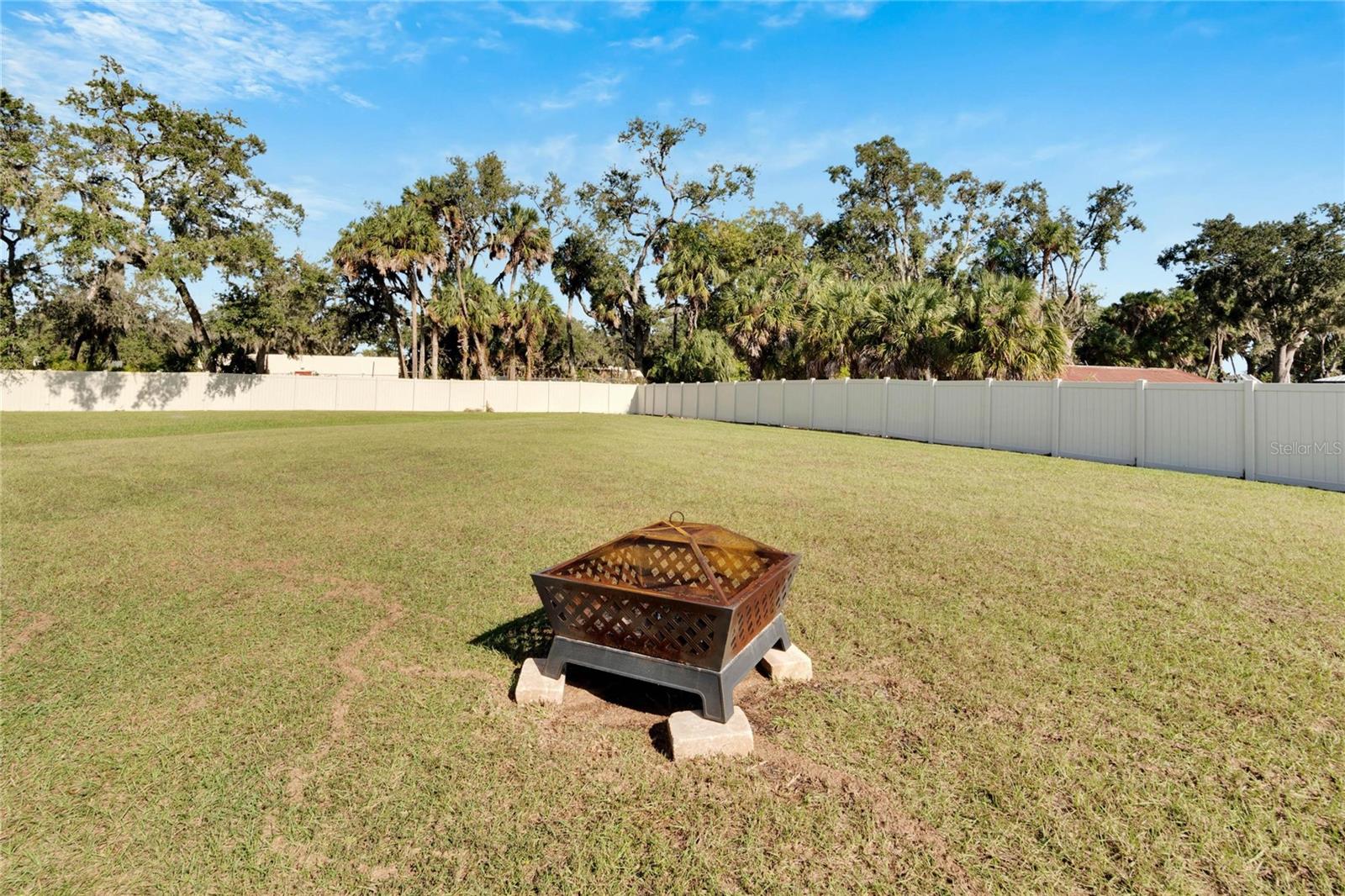 Image 63 of 75 For 2443 Mizner Bay Avenue