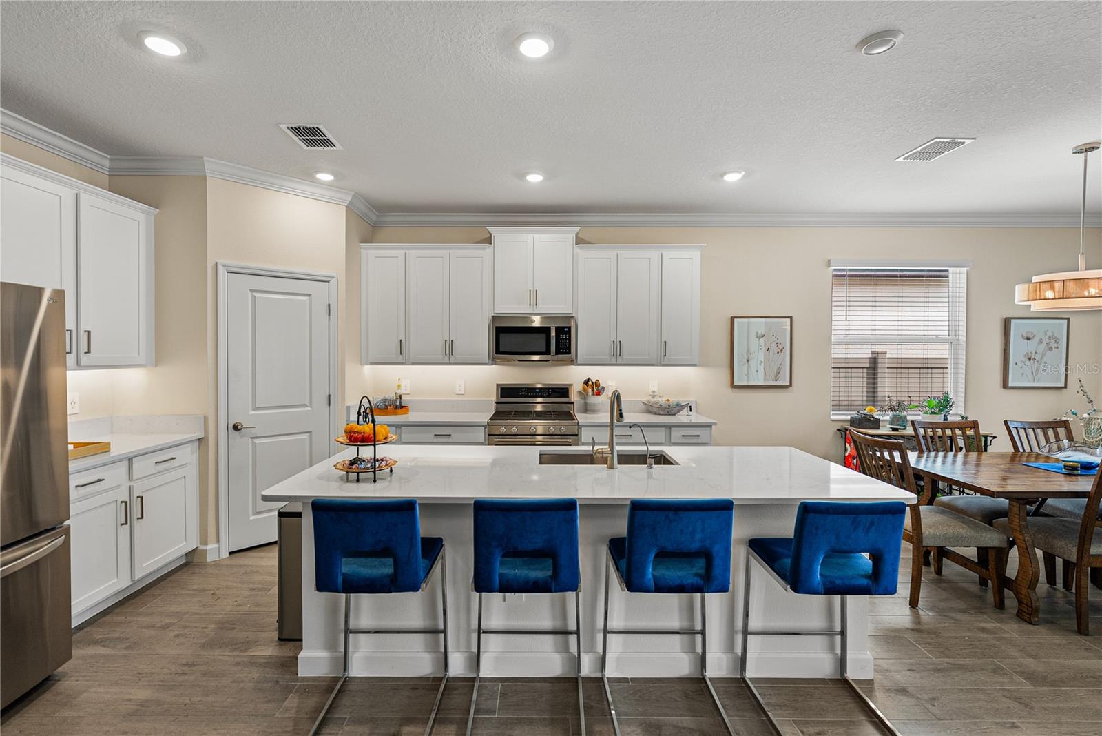 Image 15 of 63 For 17418 Holly Well Avenue