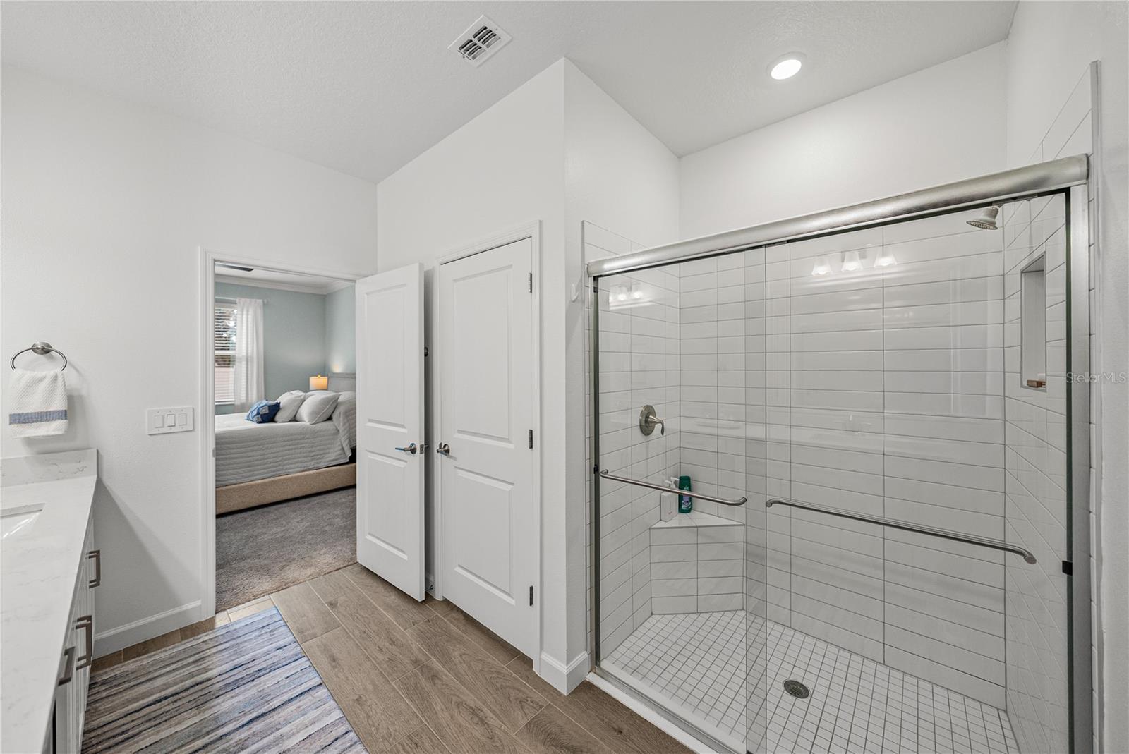 Image 35 of 63 For 17418 Holly Well Avenue