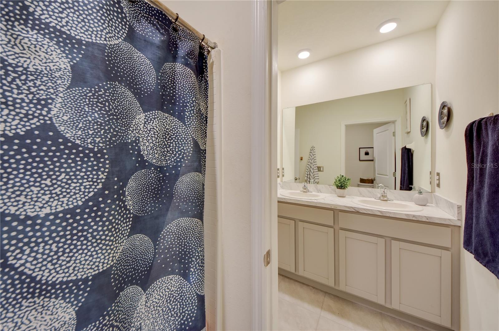 Image 17 of 44 For 32624 Kobuk Valley Avenue