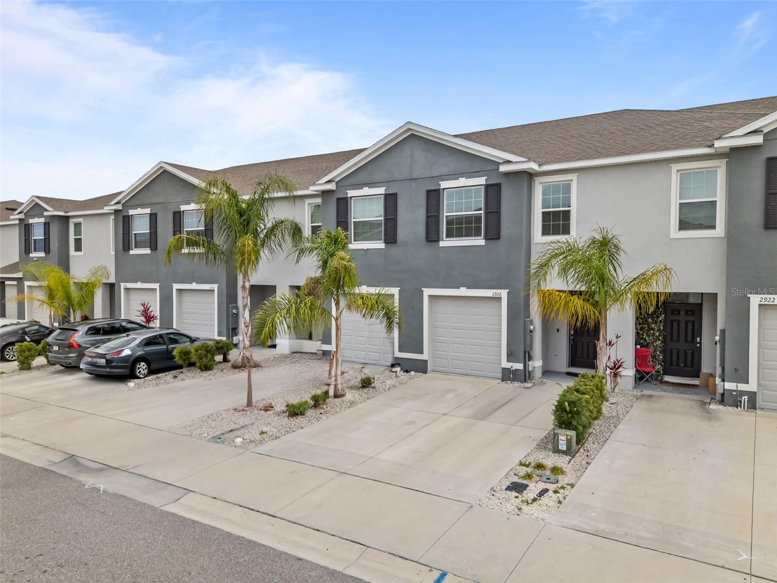 Image 13 of 38 For 2926 Suncoast Plains Drive