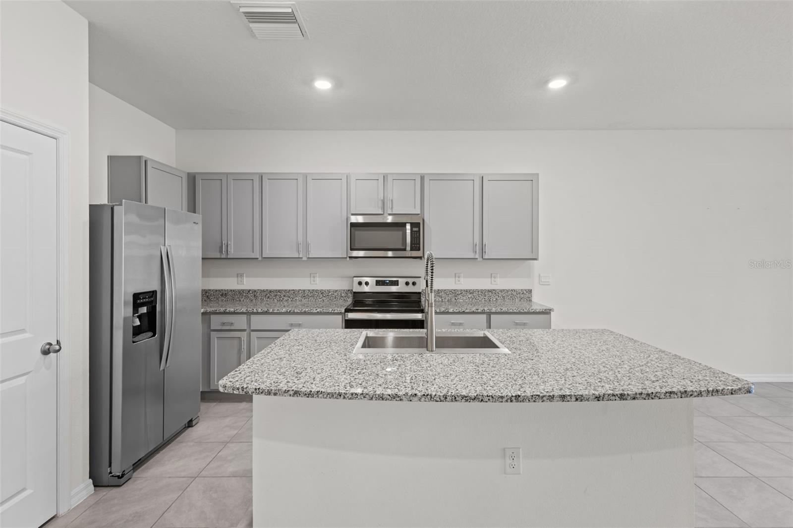 Image 2 of 38 For 2926 Suncoast Plains Drive