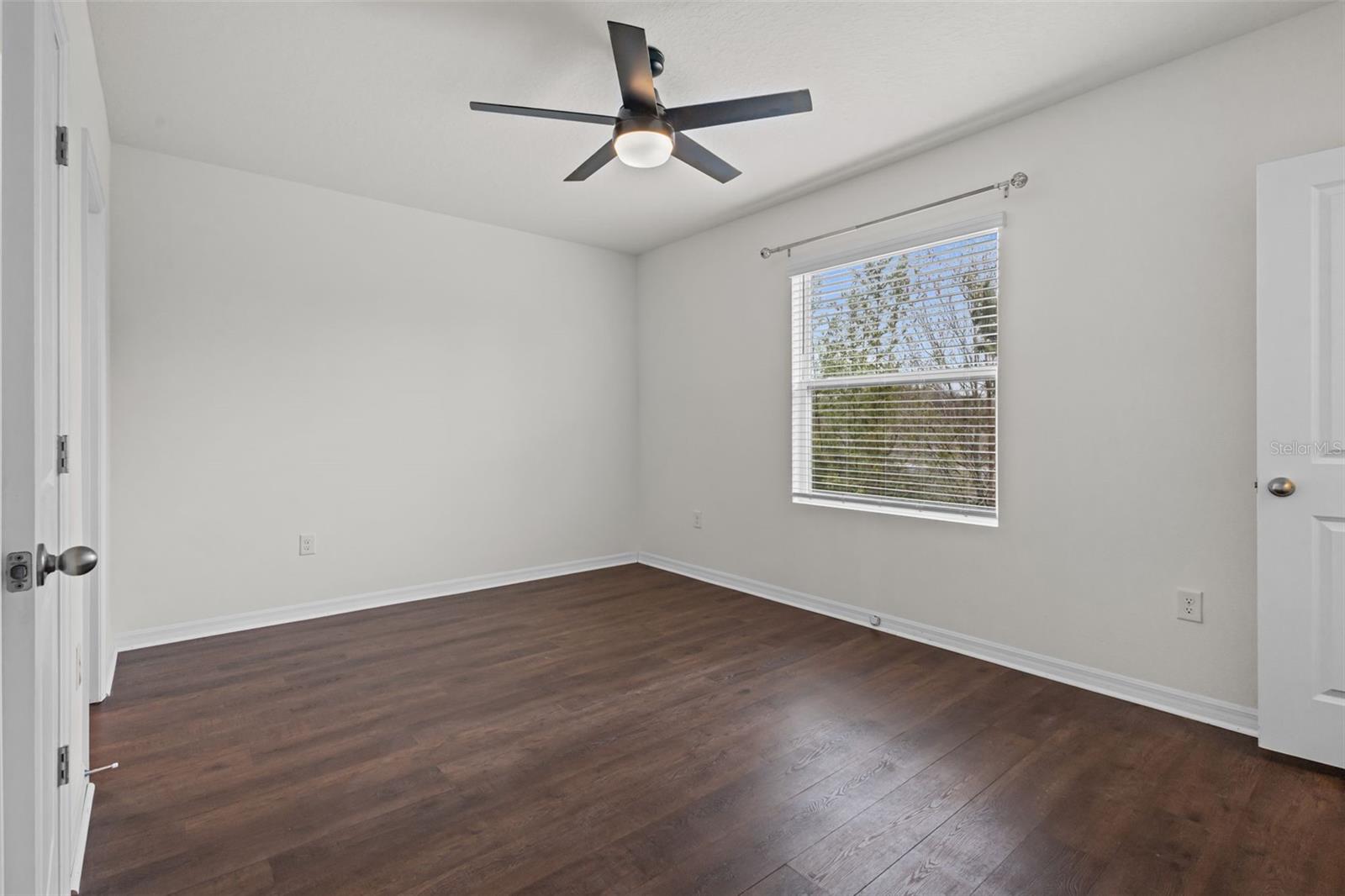 Image 22 of 38 For 2926 Suncoast Plains Drive