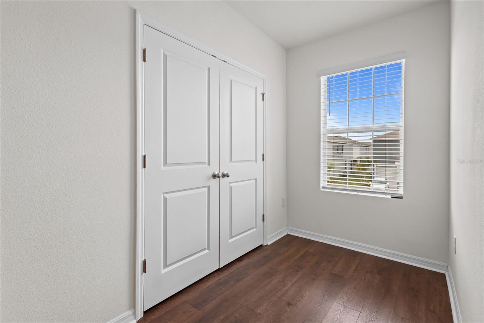 Image 27 of 38 For 2926 Suncoast Plains Drive