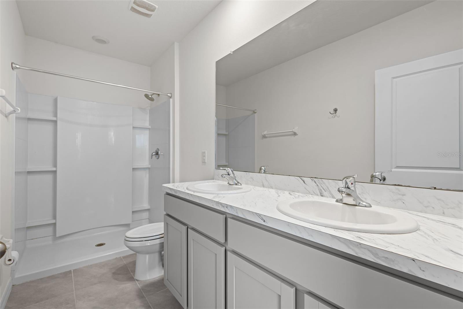 Image 6 of 38 For 2926 Suncoast Plains Drive