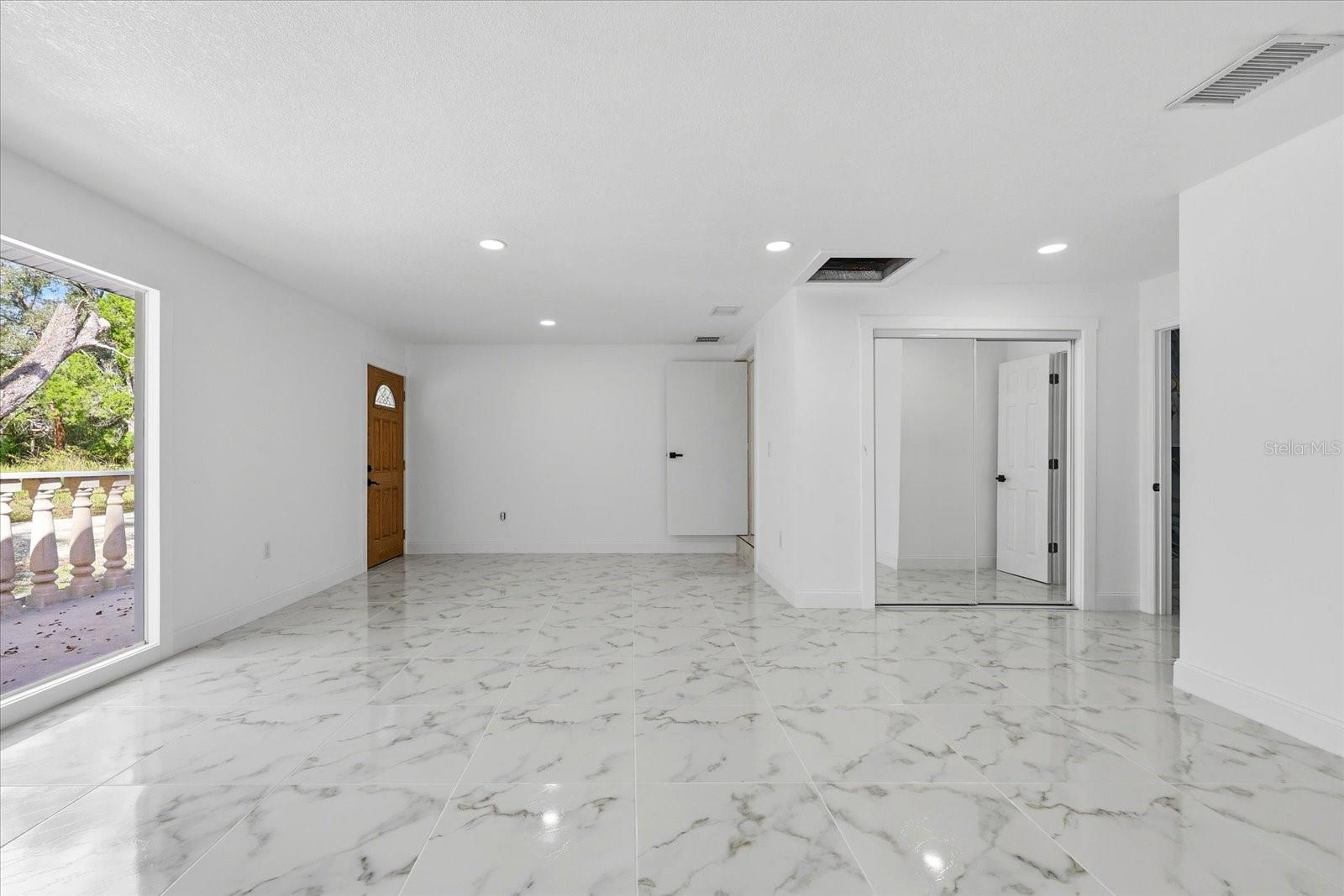 Image 18 of 42 For 286 Broad Street