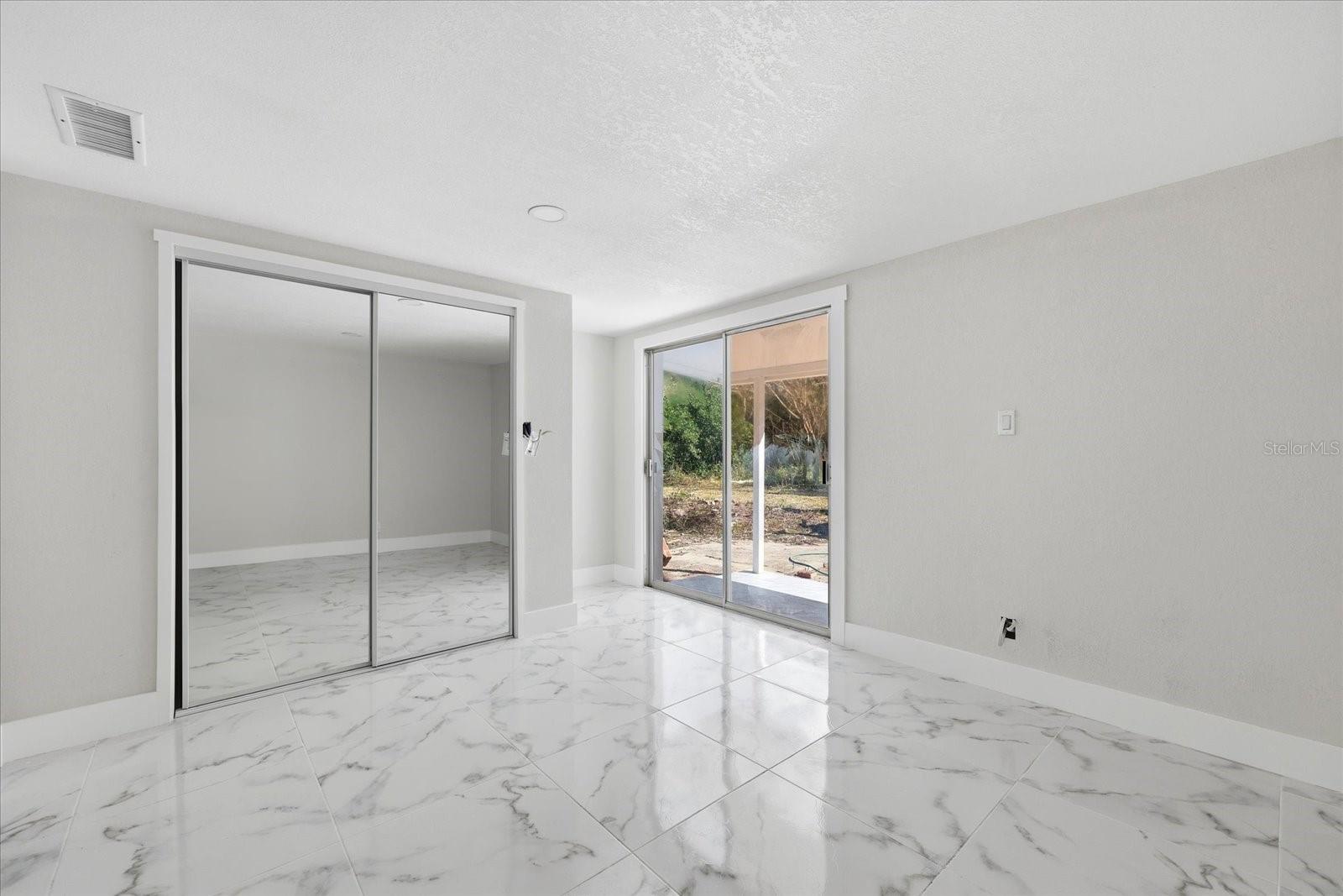 Image 24 of 42 For 286 Broad Street