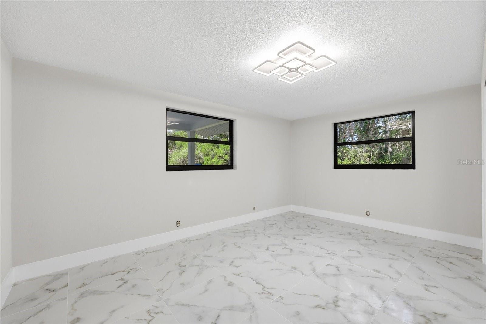 Image 29 of 42 For 286 Broad Street