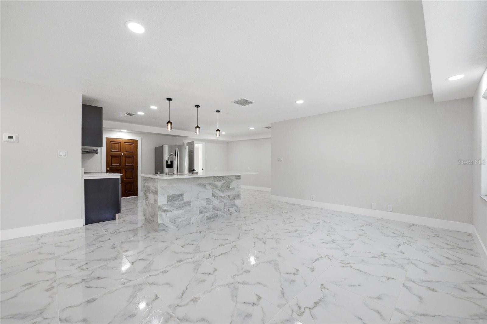 Image 7 of 42 For 286 Broad Street