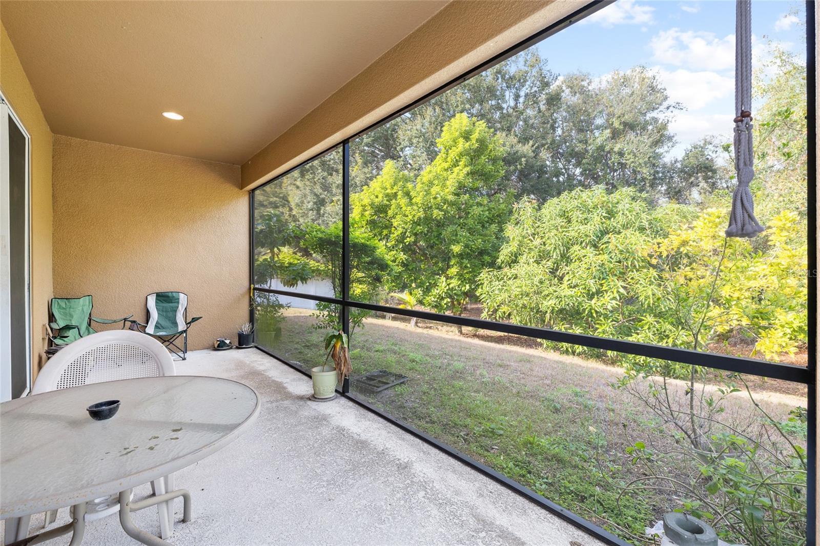 Image 38 of 49 For 10925 Rockledge View Drive