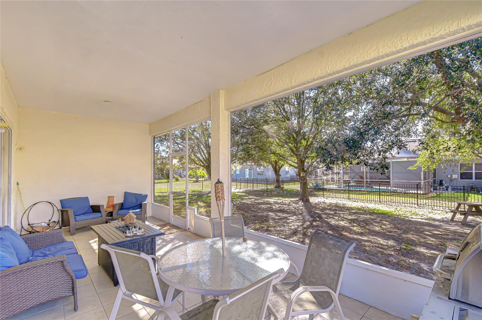 Image 17 of 45 For 2279 Cross Tee Court