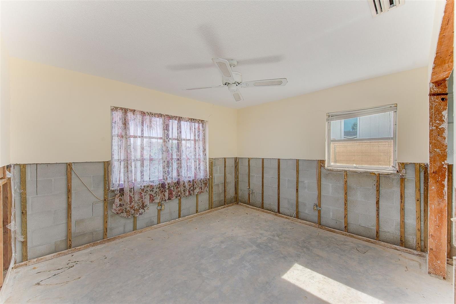 Image 26 of 74 For 767 Island Way