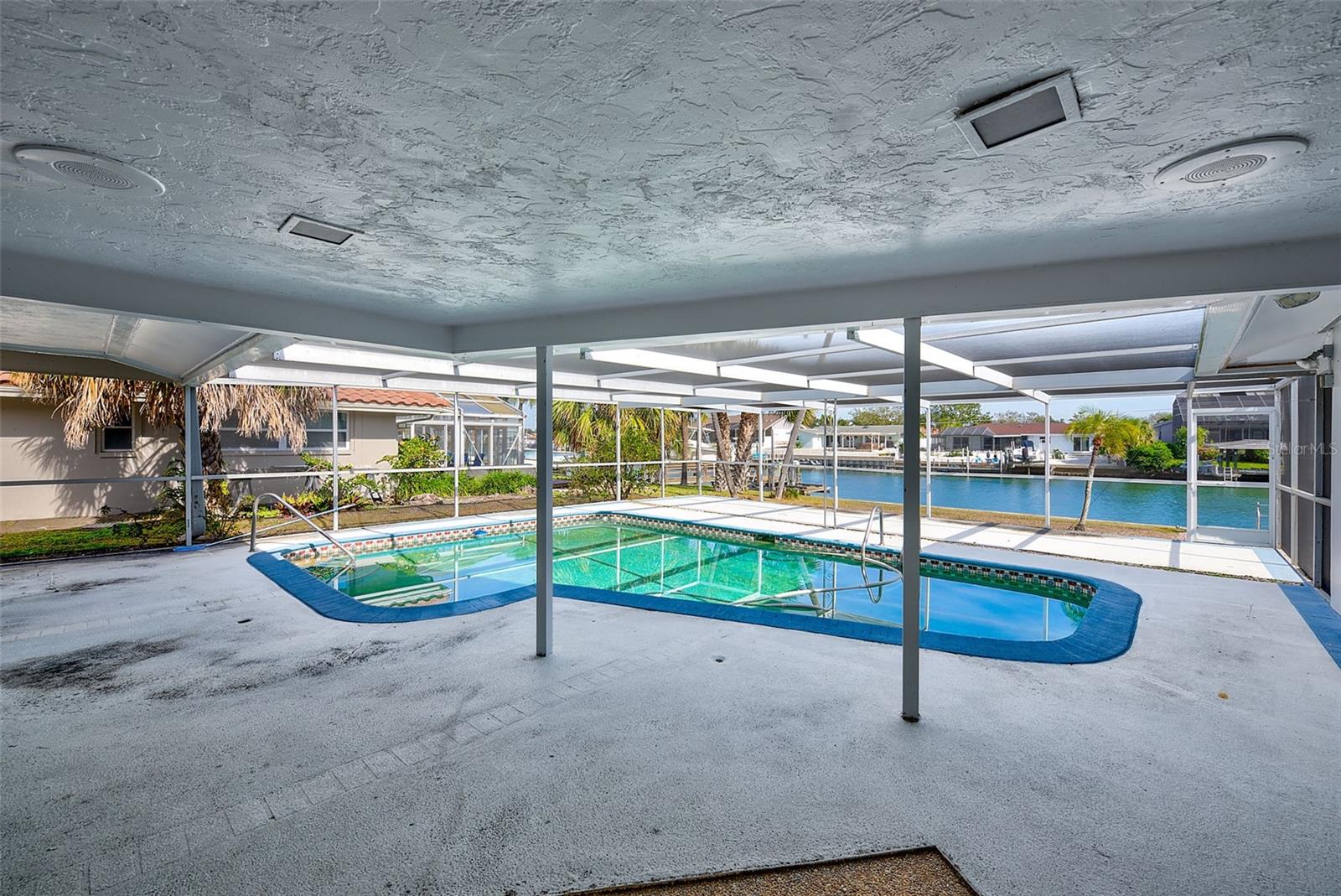 Image 42 of 74 For 767 Island Way