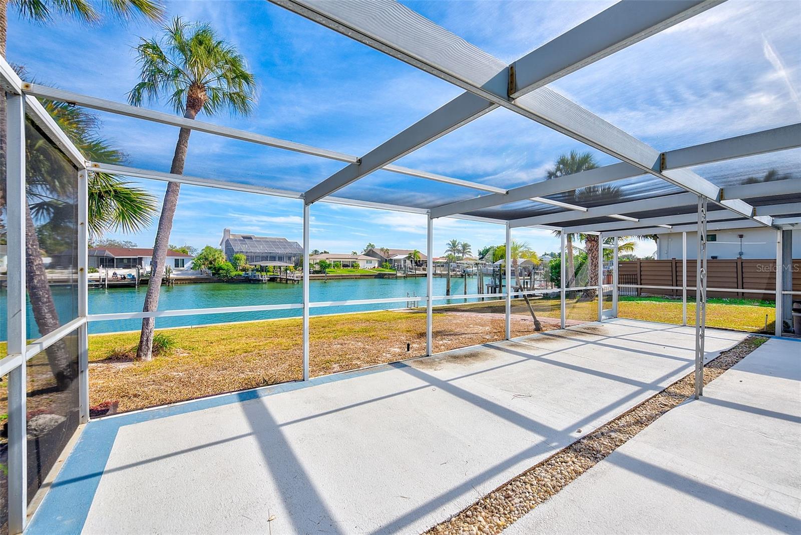 Image 43 of 74 For 767 Island Way