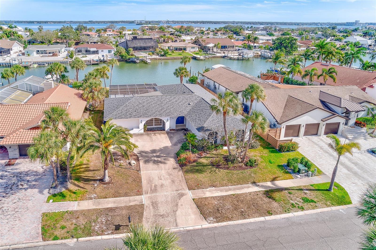 Image 70 of 74 For 767 Island Way