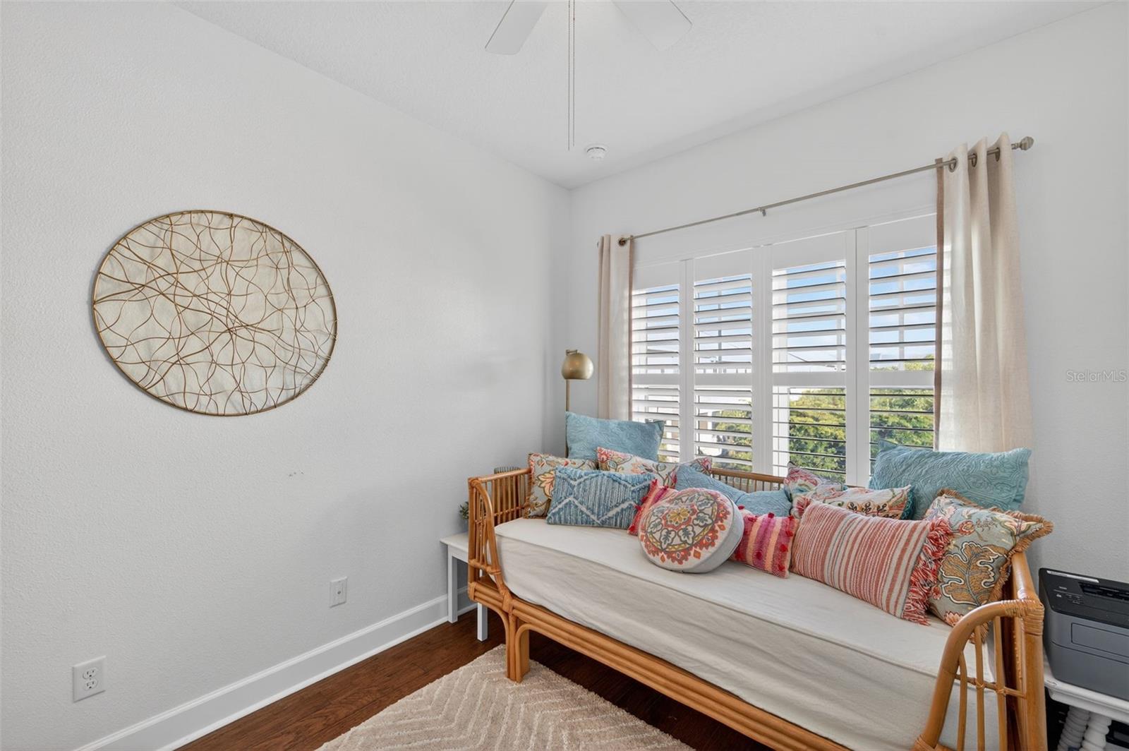 Image 34 of 76 For 6115 Anchorage Way S