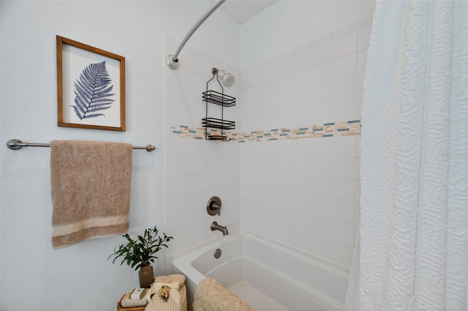 Image 38 of 76 For 6115 Anchorage Way S