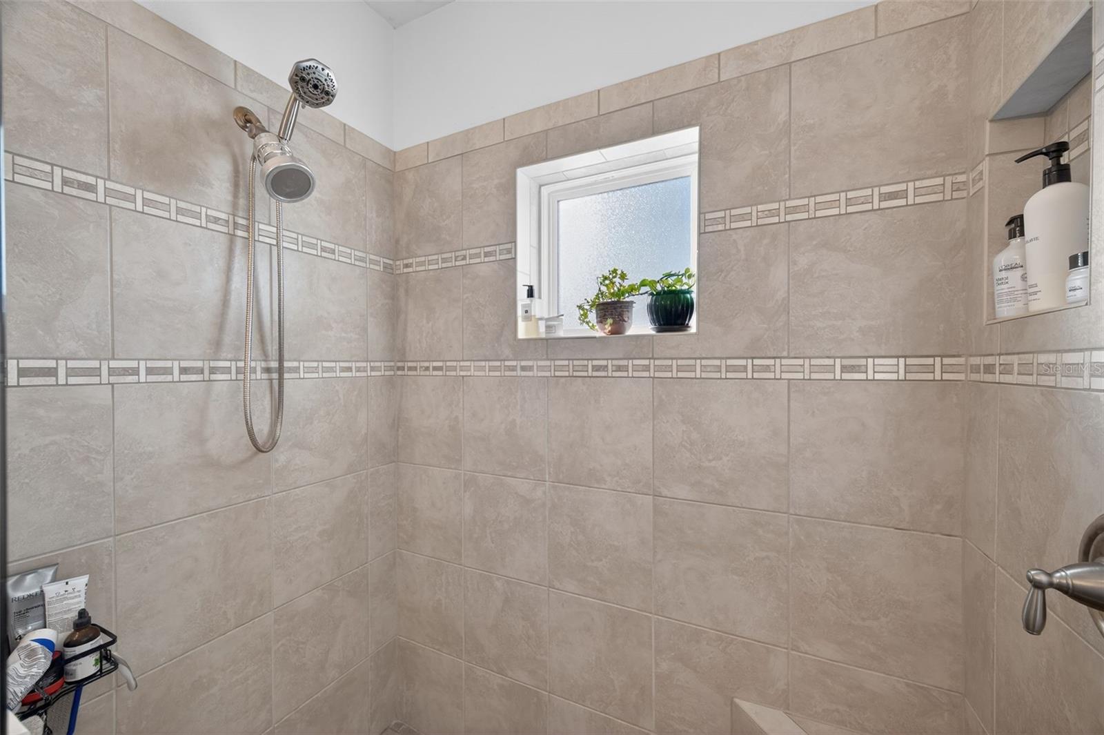 Image 48 of 76 For 6115 Anchorage Way S