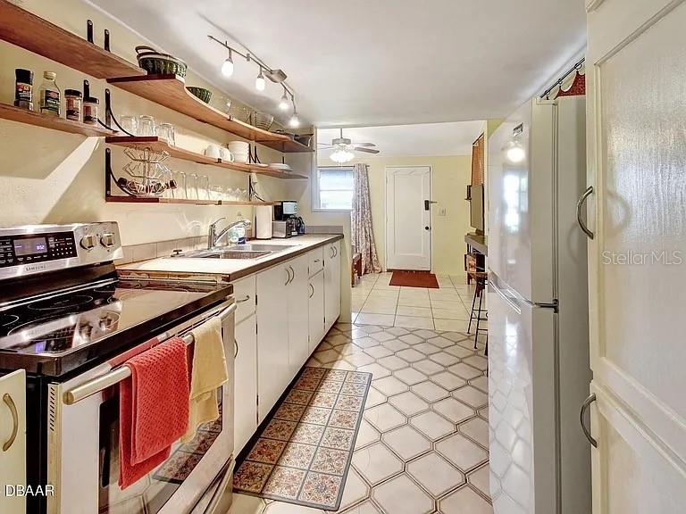 Image 5 of 12 For 311 Blue Lake Terrace 1