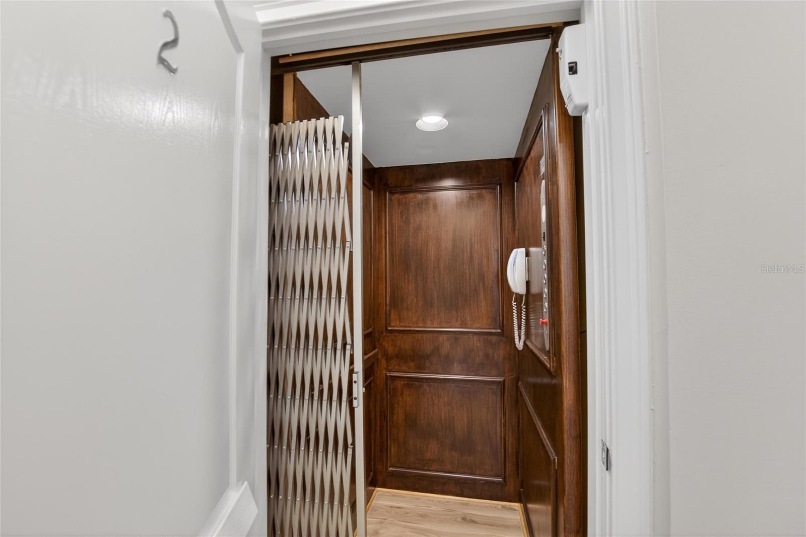 Image 18 of 65 For 6451 Sunset Bay Circle