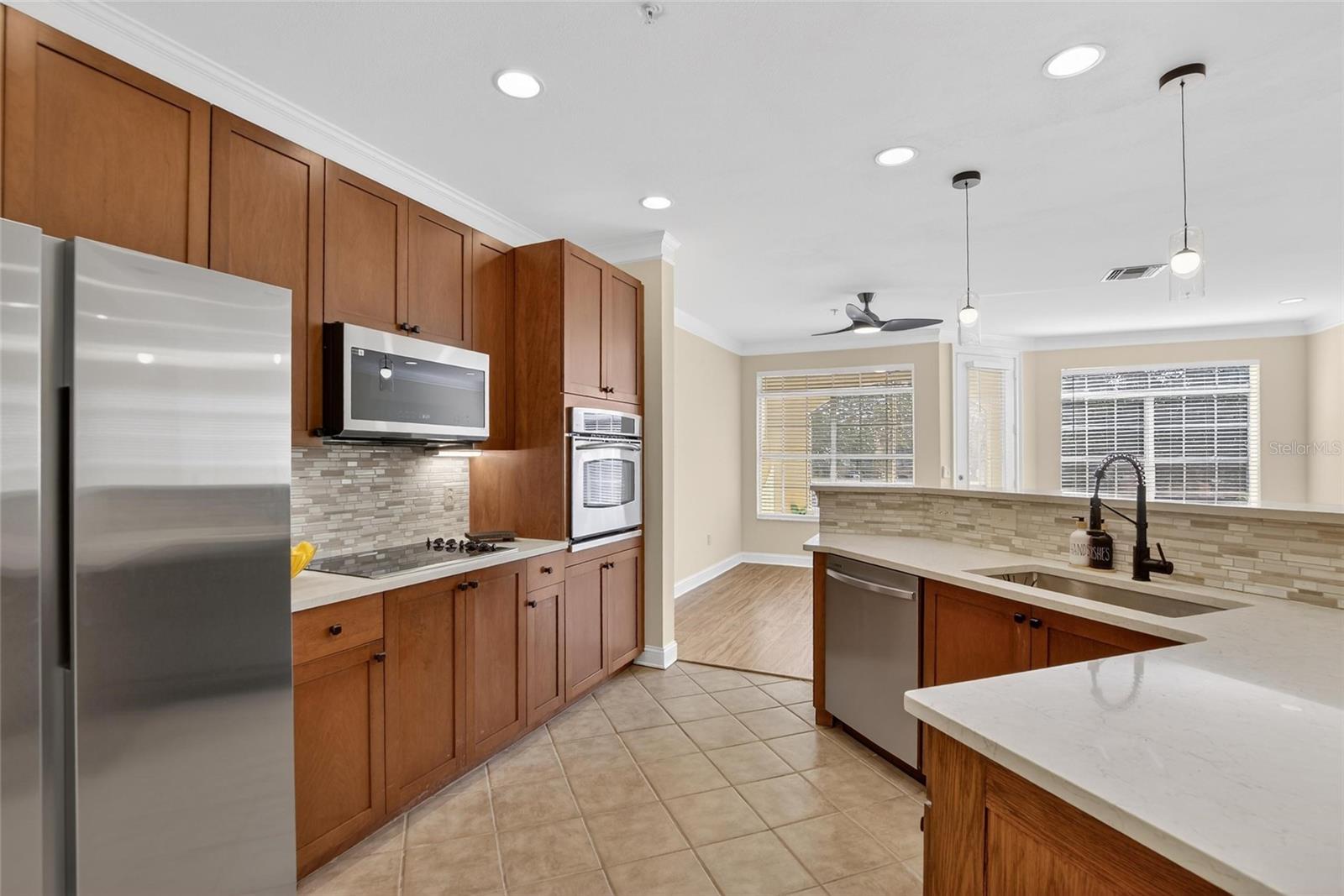 Image 7 of 65 For 6451 Sunset Bay Circle