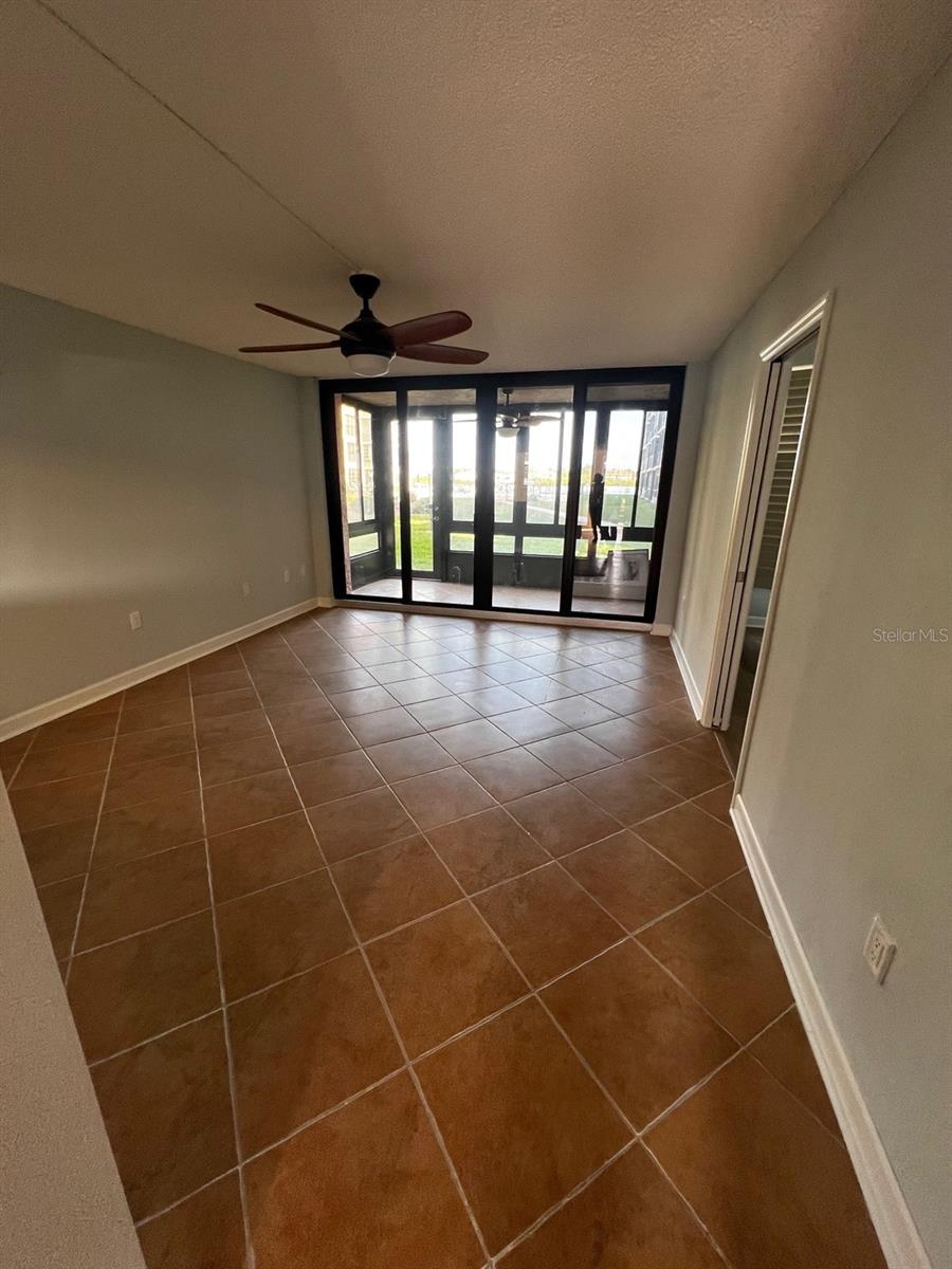 Image 6 of 22 For 19701 Gulf Boulevard 125