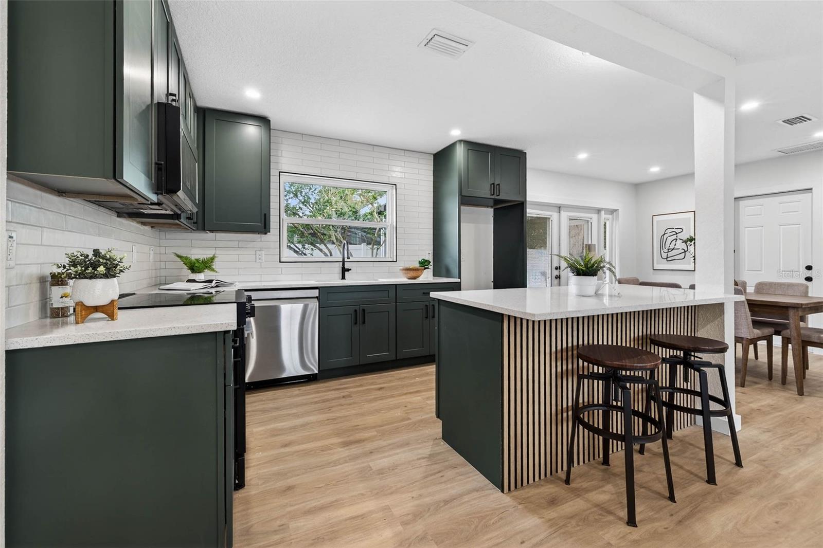 Image 12 of 31 For 4465 1st Way Ne