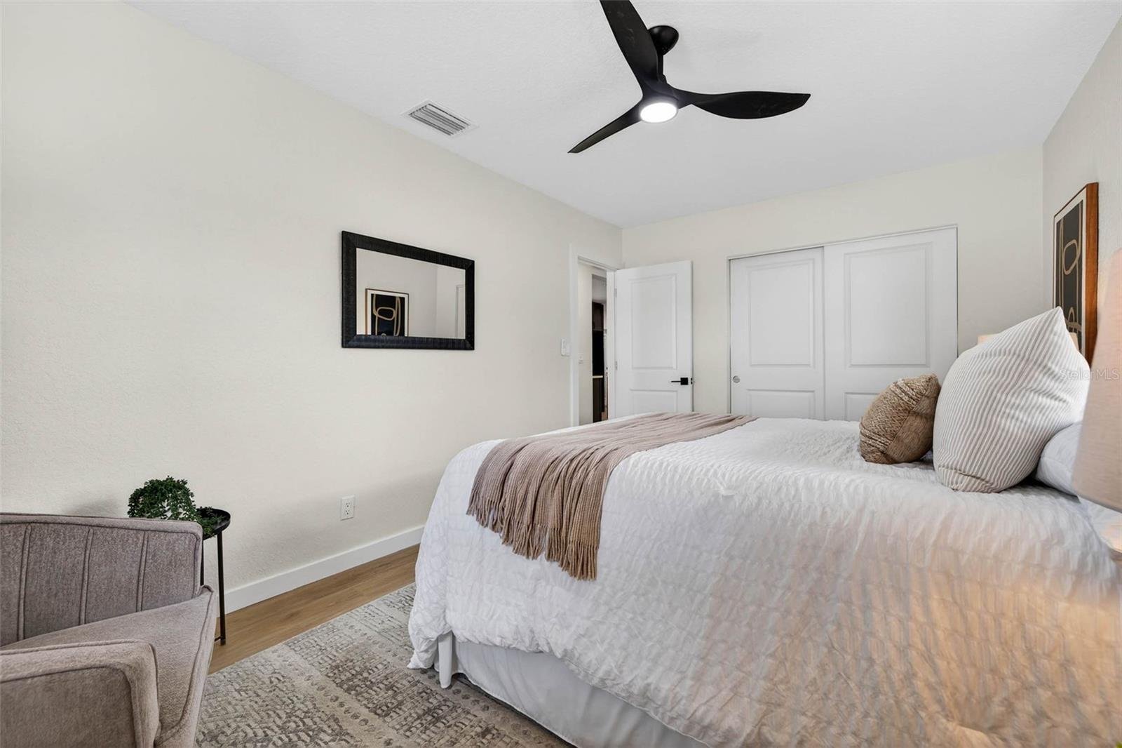 Image 16 of 31 For 4465 1st Way Ne