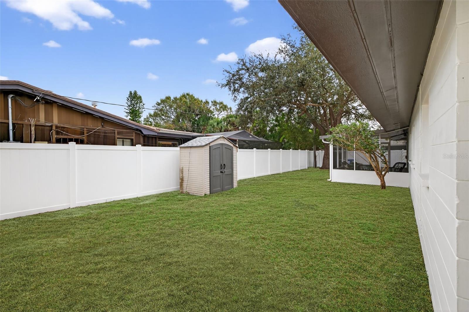 Image 23 of 31 For 4465 1st Way Ne