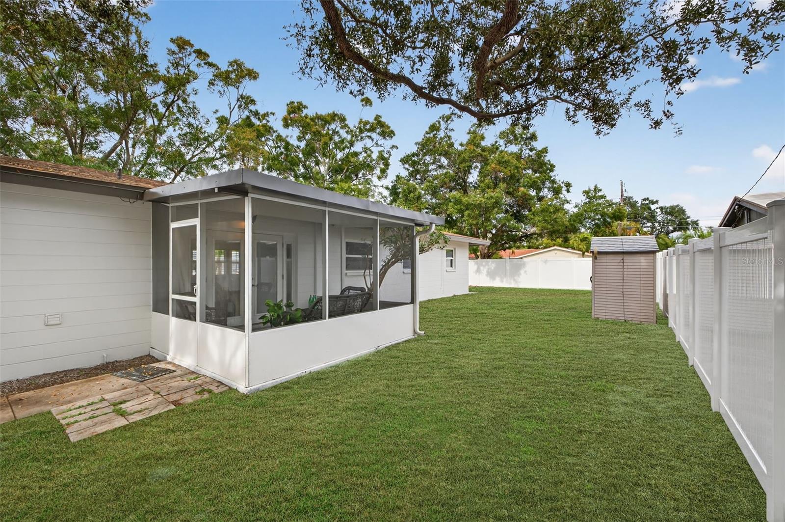 Image 24 of 31 For 4465 1st Way Ne