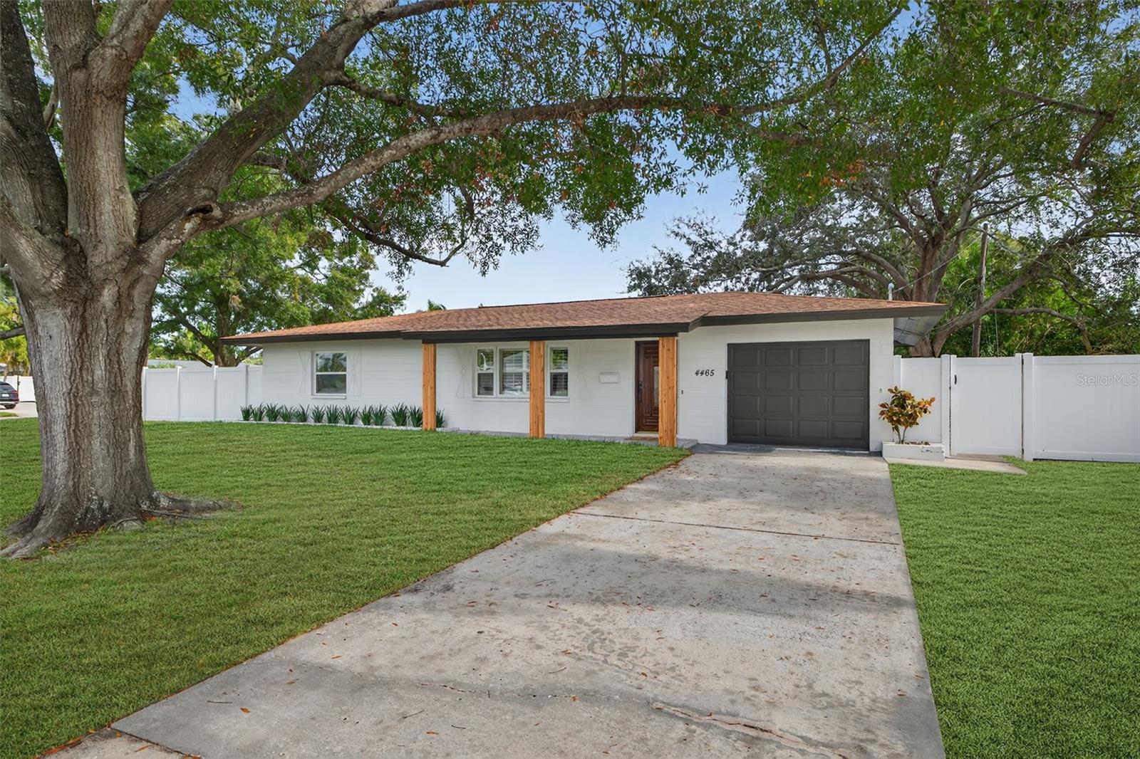 Image 27 of 31 For 4465 1st Way Ne