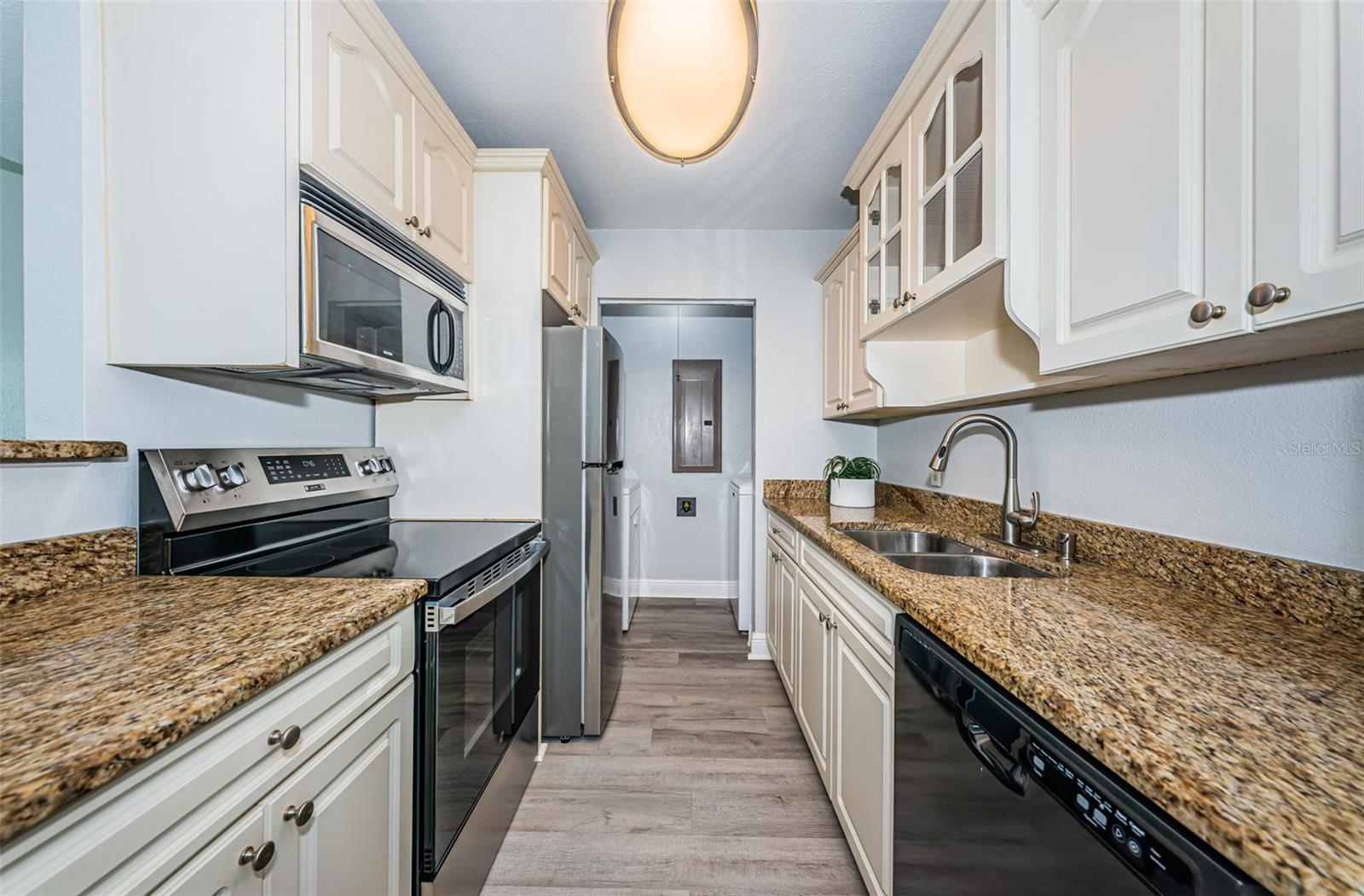 Image 14 of 58 For 455 Palm Harbor Boulevard S 164