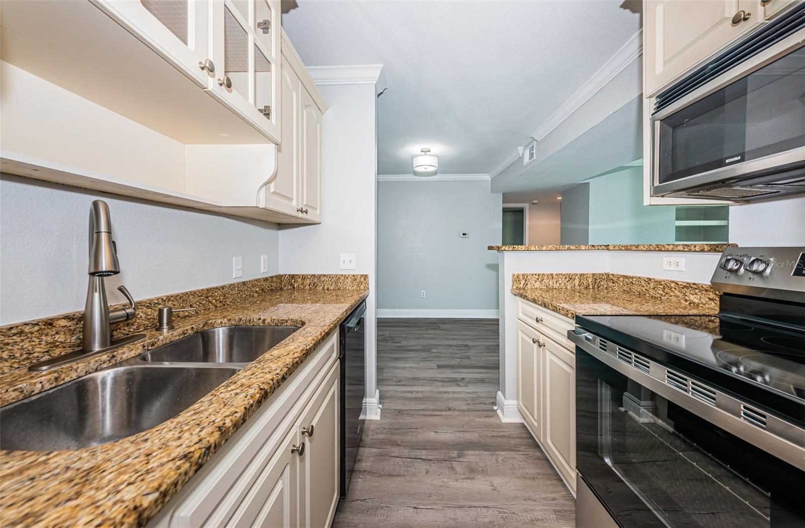 Image 17 of 58 For 455 Palm Harbor Boulevard S 164