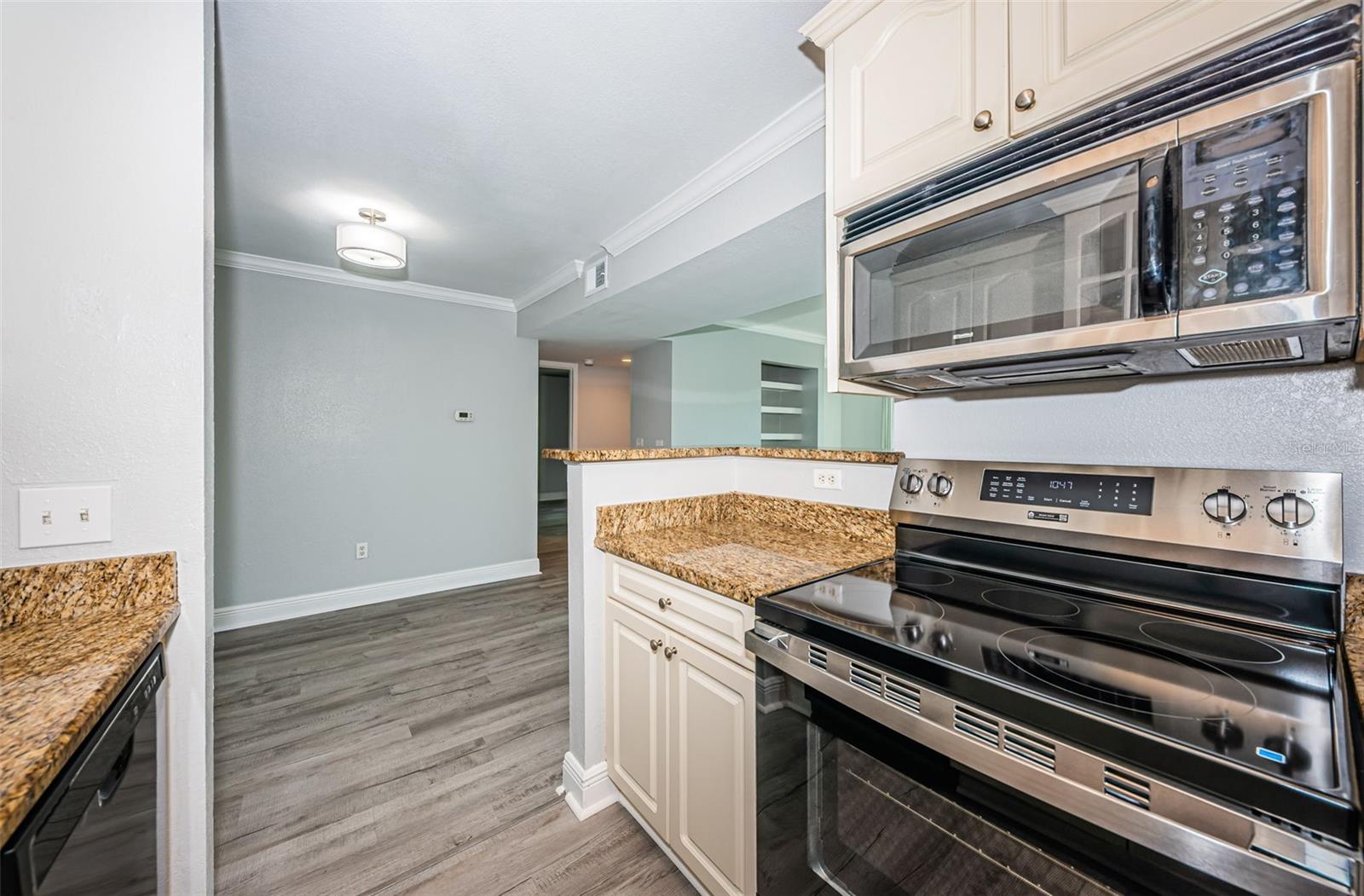 Image 18 of 58 For 455 Palm Harbor Boulevard S 164