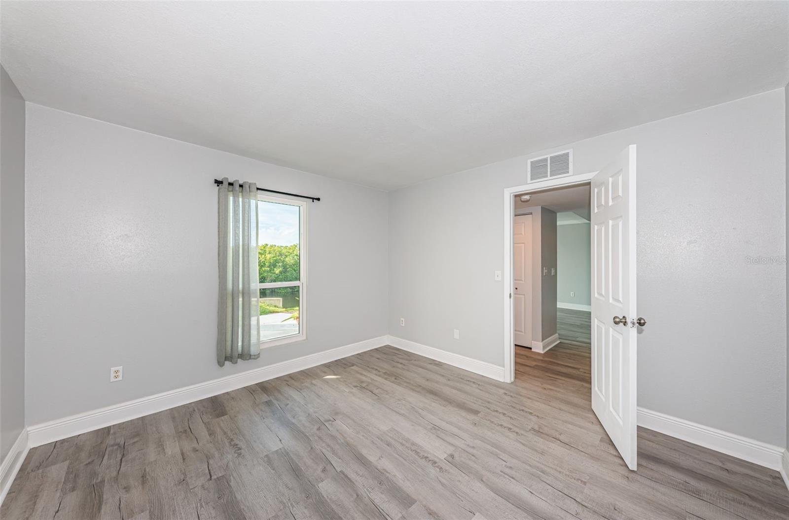 Image 20 of 58 For 455 Palm Harbor Boulevard S 164