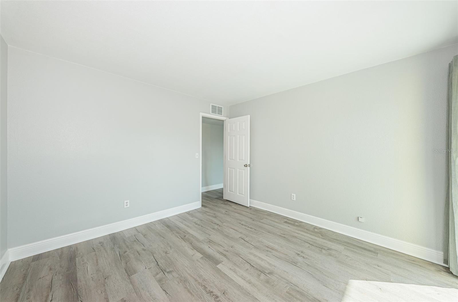 Image 26 of 58 For 455 Palm Harbor Boulevard S 164