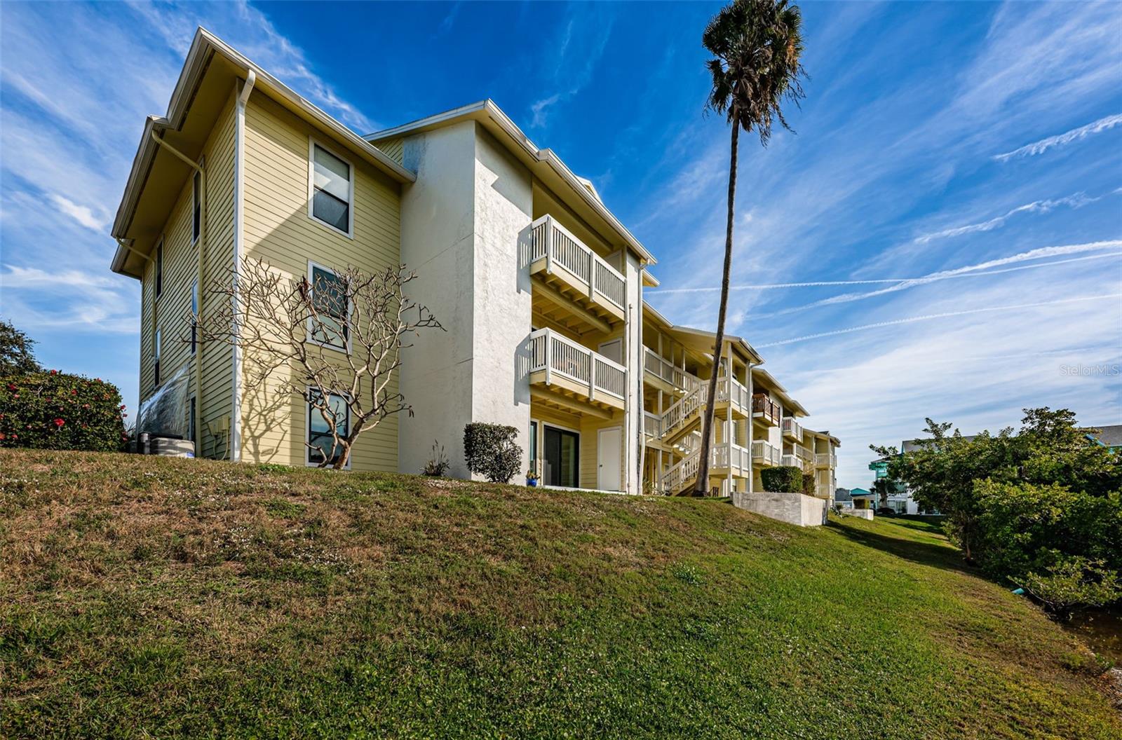 Image 36 of 58 For 455 Palm Harbor Boulevard S 164