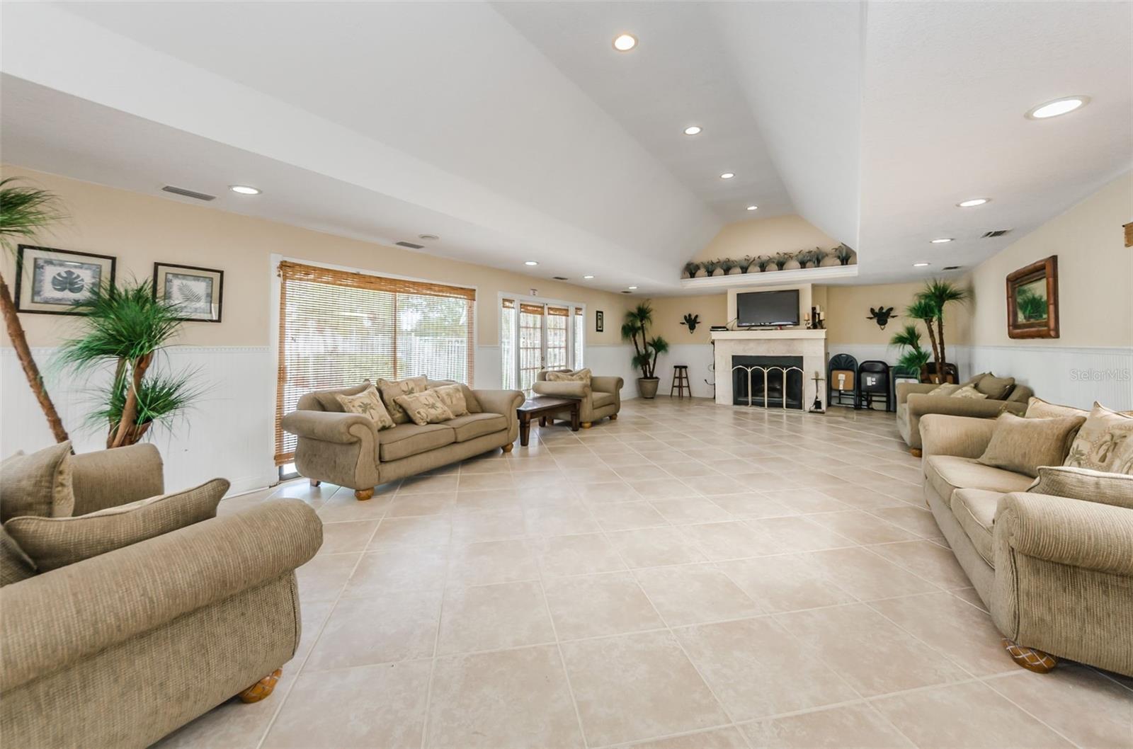 Image 42 of 58 For 455 Palm Harbor Boulevard S 164