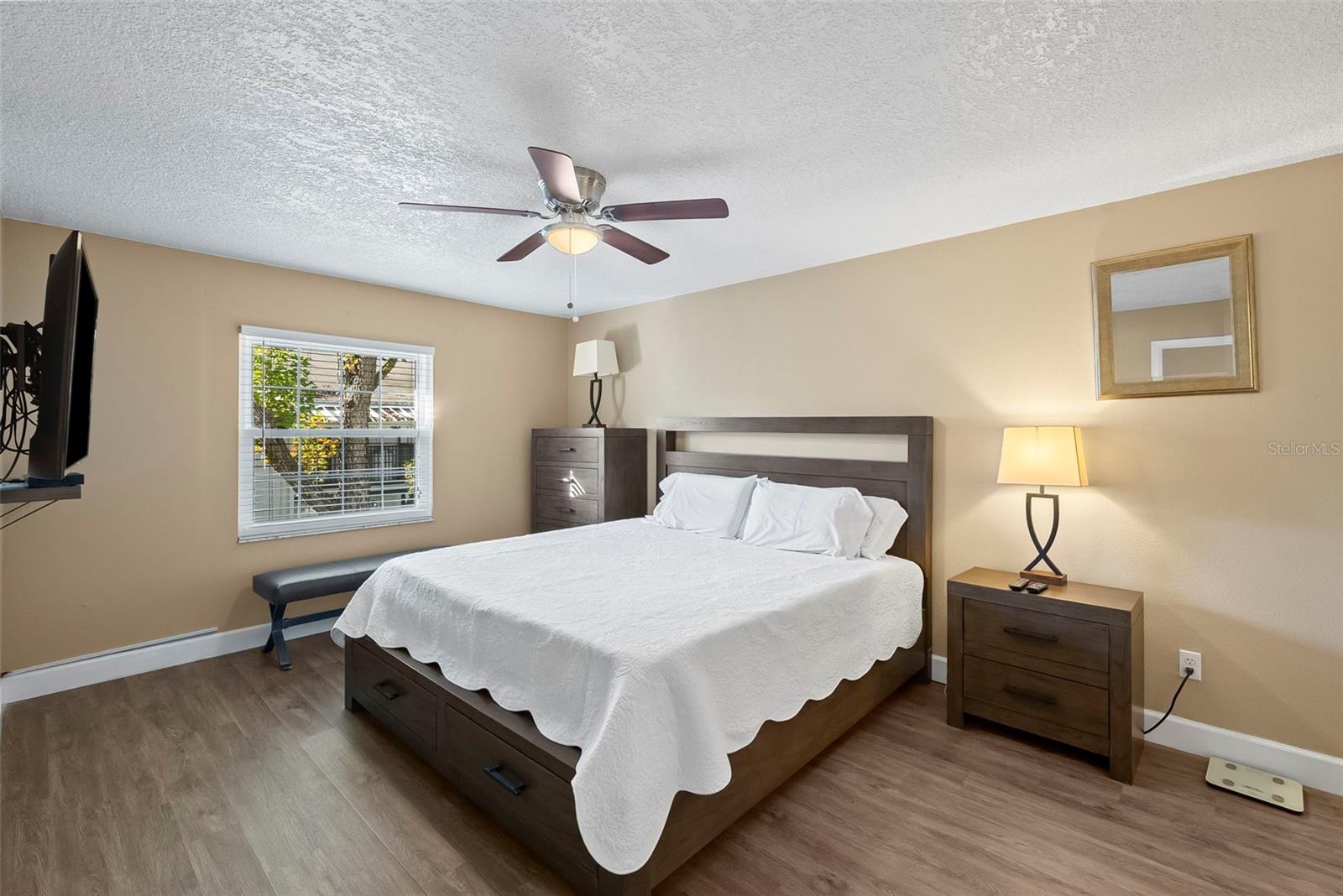 Image 13 of 31 For 3815 Oak Drive G52