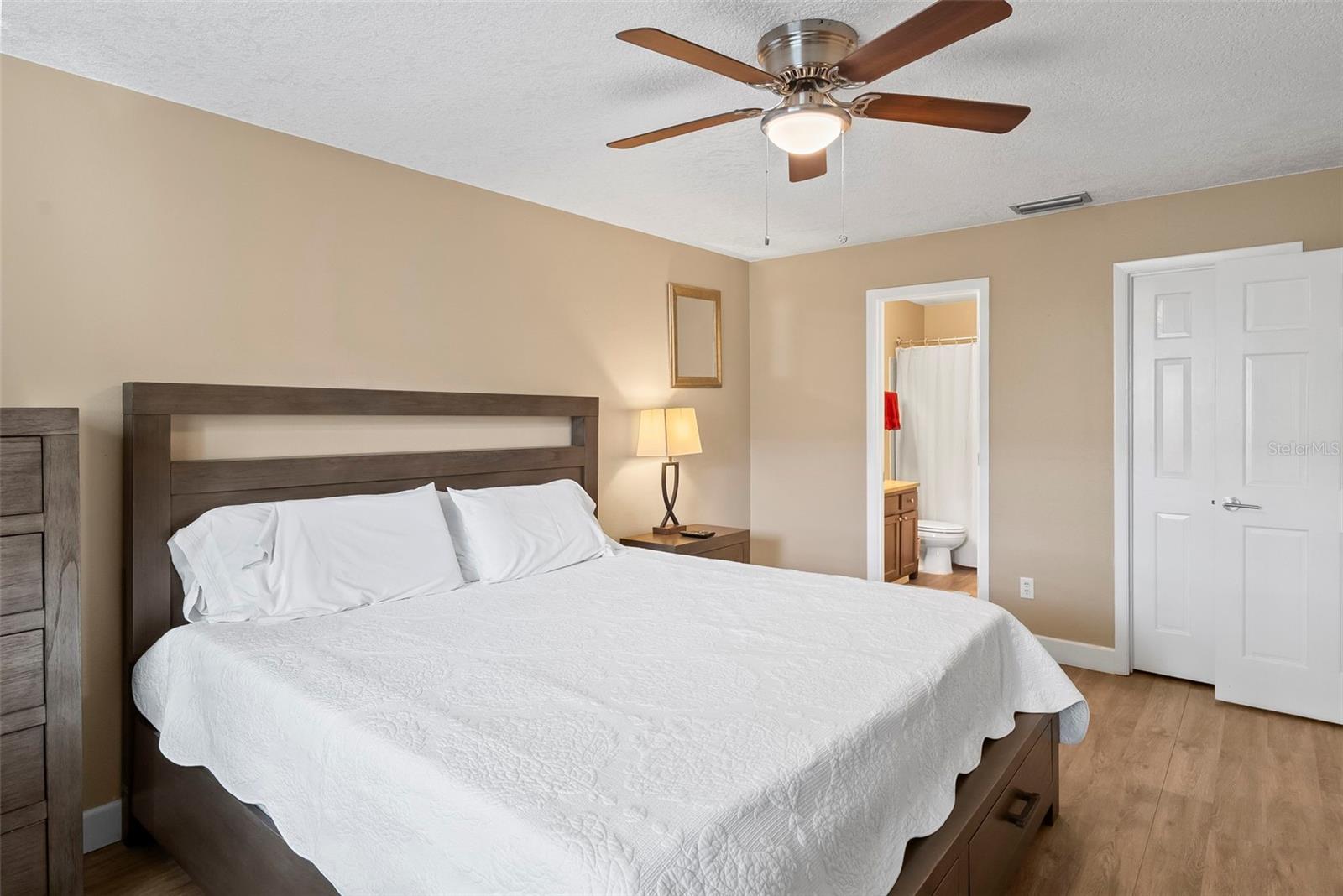 Image 15 of 31 For 3815 Oak Drive G52