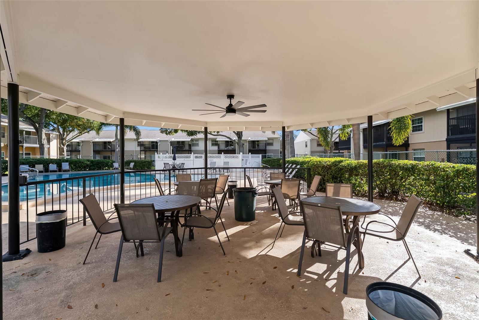 Image 19 of 31 For 3815 Oak Drive G52