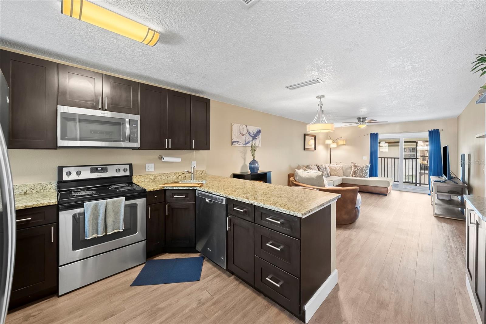 Image 3 of 31 For 3815 Oak Drive G52