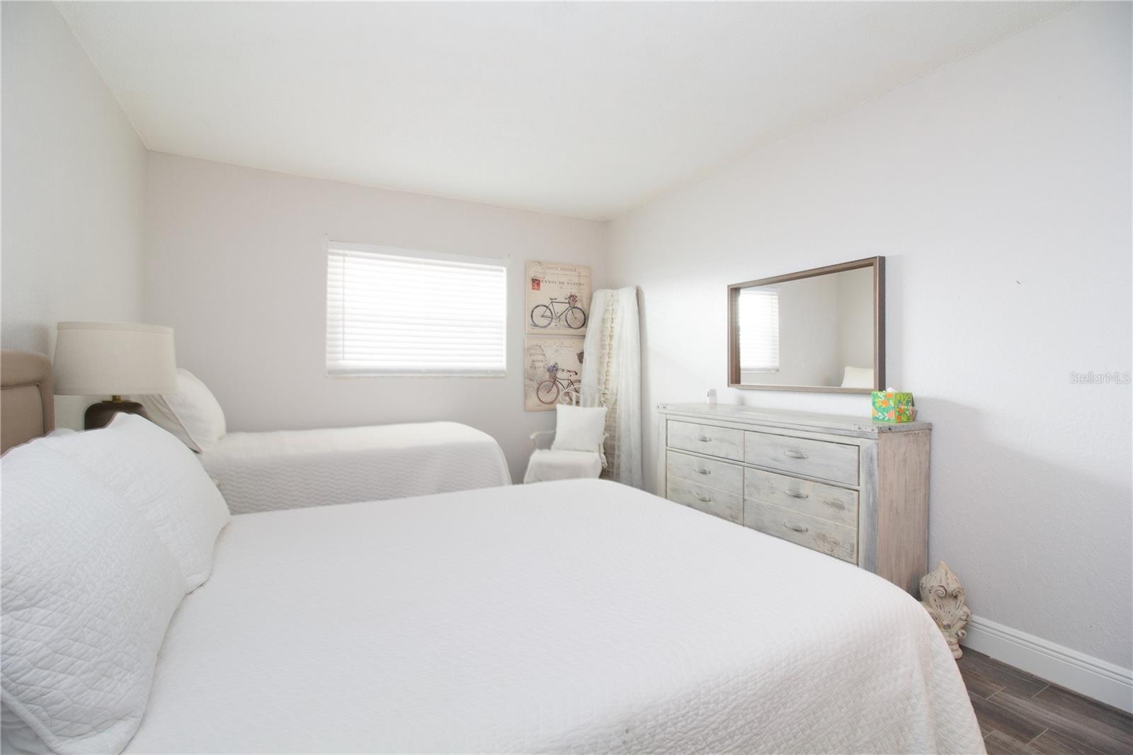 Image 13 of 45 For 1847 Shore Drive S 510