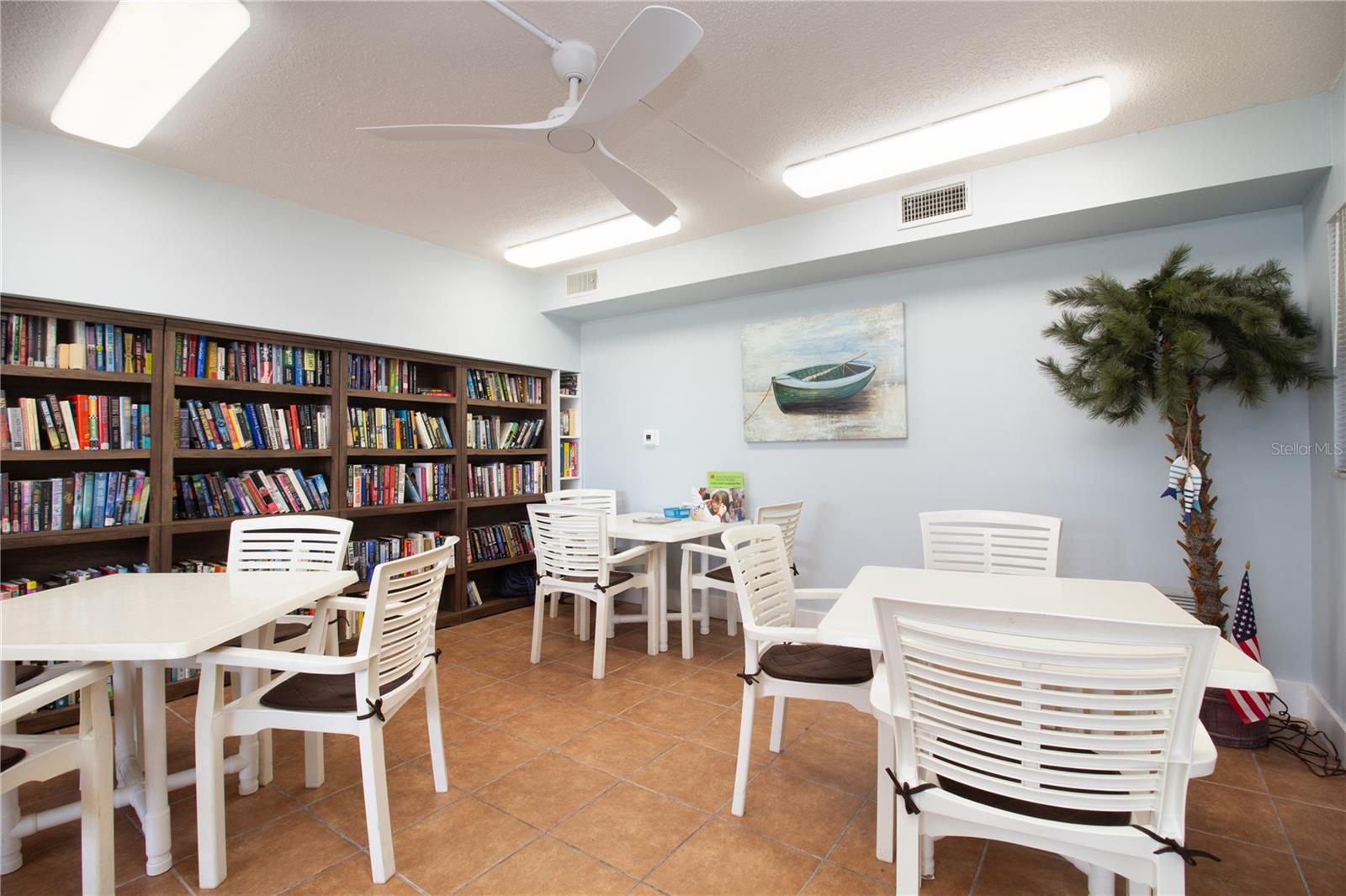 Image 20 of 45 For 1847 Shore Drive S 510